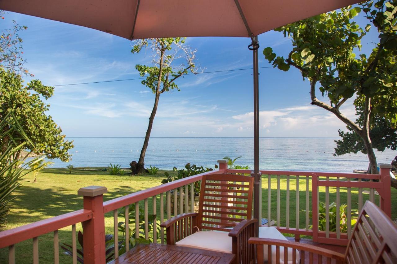 Llantrissant Beachcliff Villa نيغريل المظهر الخارجي الصورة