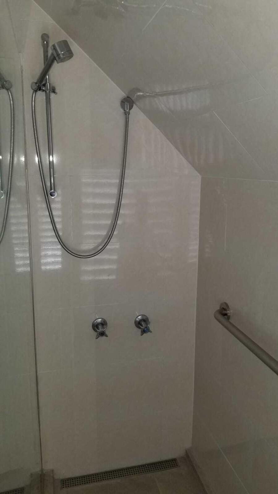 Llantrissant Beachcliff Villa نيغريل المظهر الخارجي الصورة