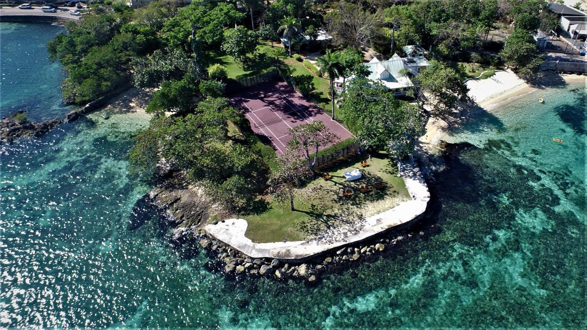 Llantrissant Beachcliff Villa نيغريل المظهر الخارجي الصورة