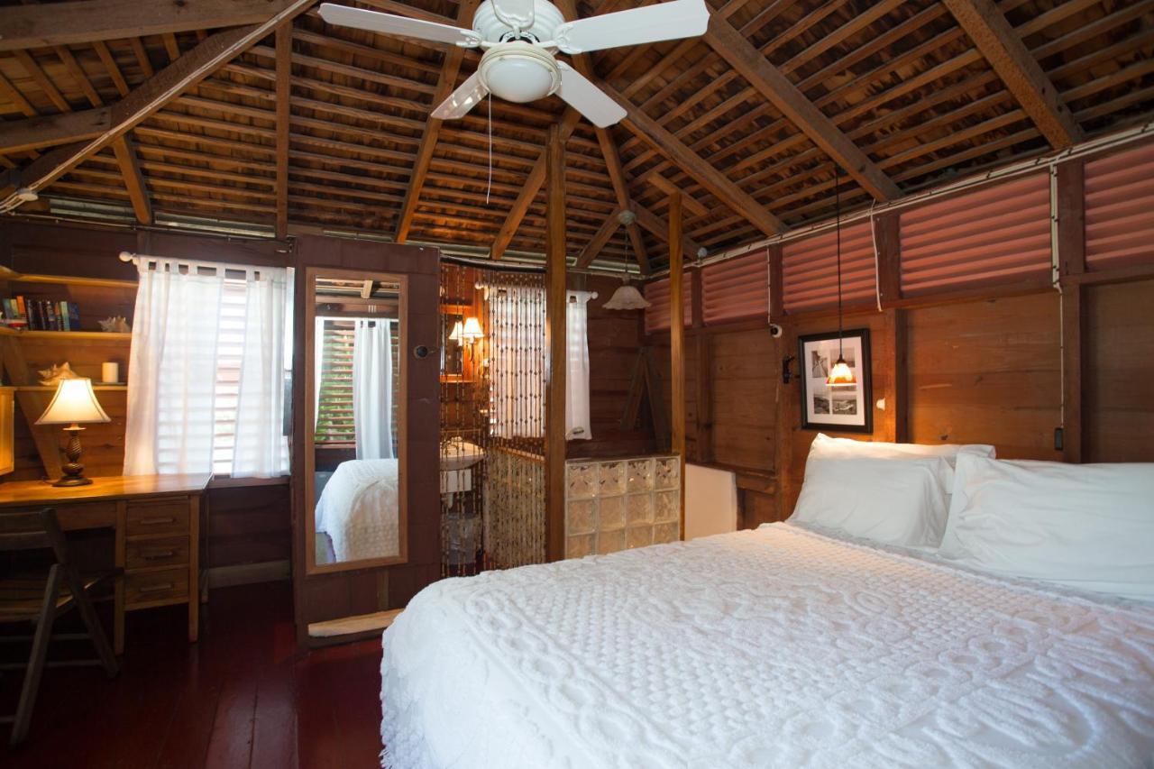 Llantrissant Beachcliff Villa نيغريل المظهر الخارجي الصورة