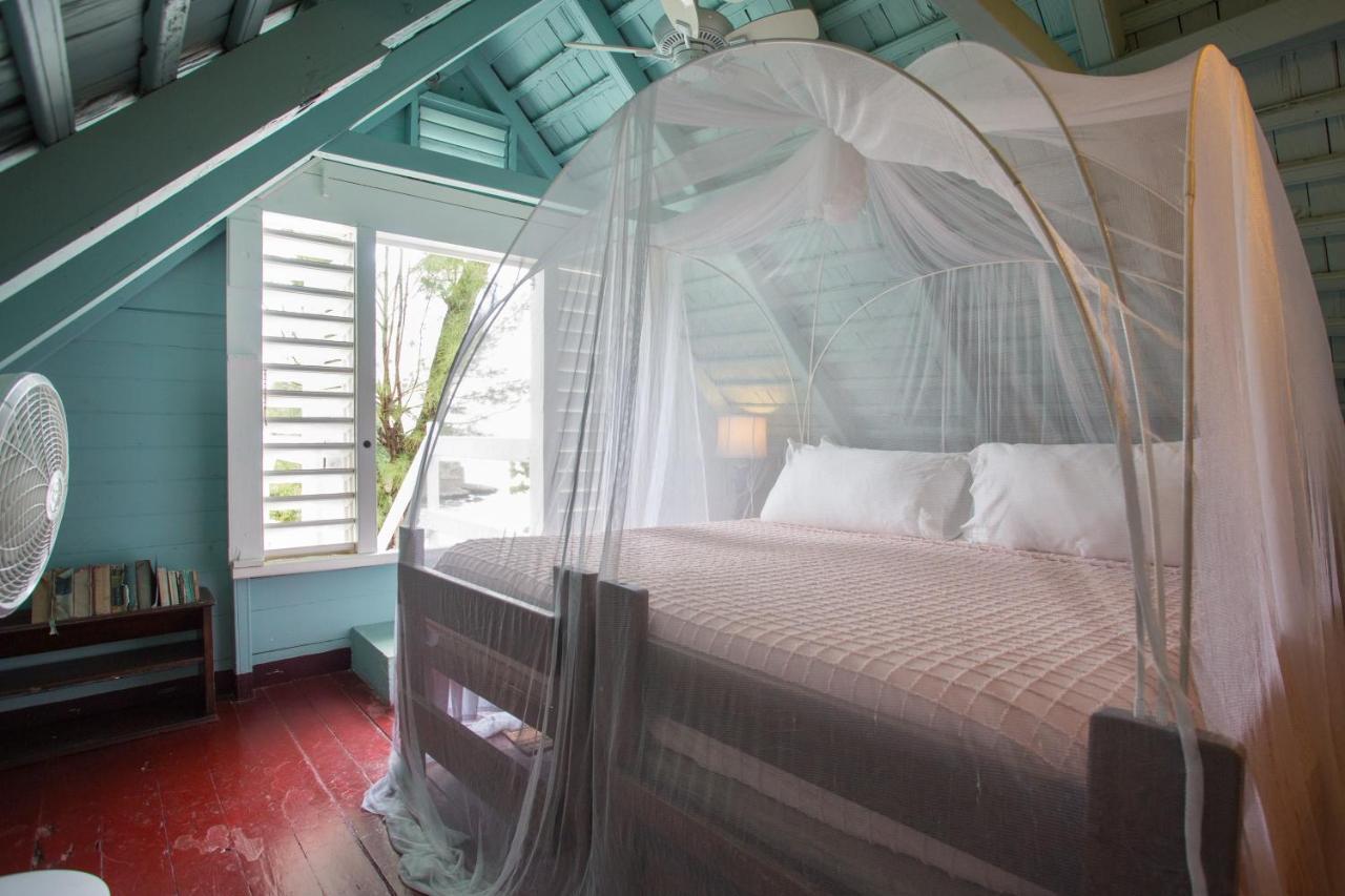 Llantrissant Beachcliff Villa نيغريل المظهر الخارجي الصورة